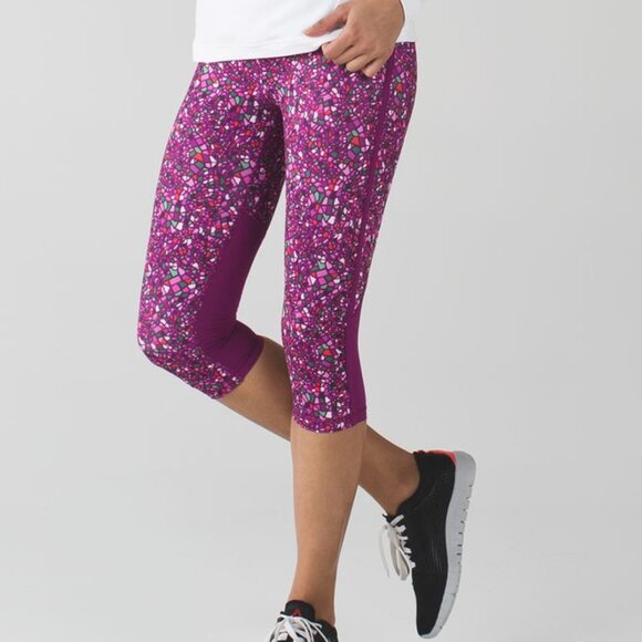 Lululemon Real Quick Crop Paradise Camo Multi Regal Plum Leggings Mesh Size 10 - Picture 1 of 9